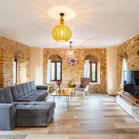 Mantineia Stone Villa-An Ethereal Getaway Megali Mantineia Exterior photo