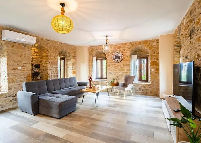 Mantineia Stone Villa-An Ethereal Getaway