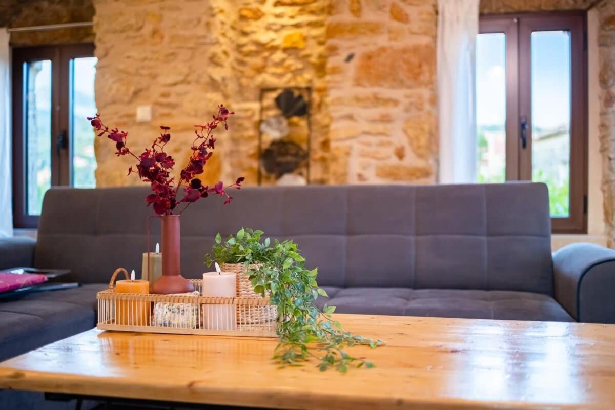 Mantineia Stone Villa-an Ethereal Getaway * Megali Mantineia