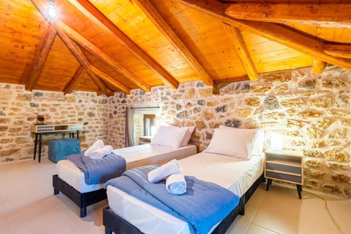 Holiday home Mantineia Stone Villa-an Ethereal Getaway *