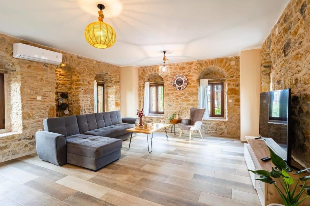 Holiday home Mantineia Stone Villa-an Ethereal Getaway Megali Mantineia
