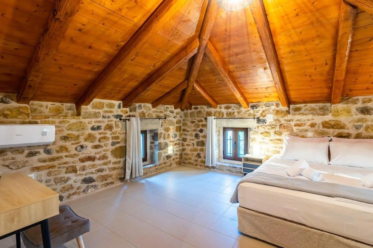 Holiday home Mantineia Stone Villa-an Ethereal Getaway *